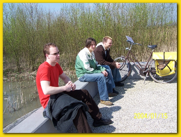 599x448 pixels (301K)